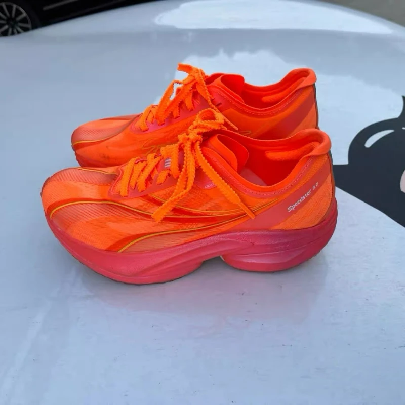 Novos Tênis de Caminhada e Cor - Men Shoes Vs Women avaliação e preço