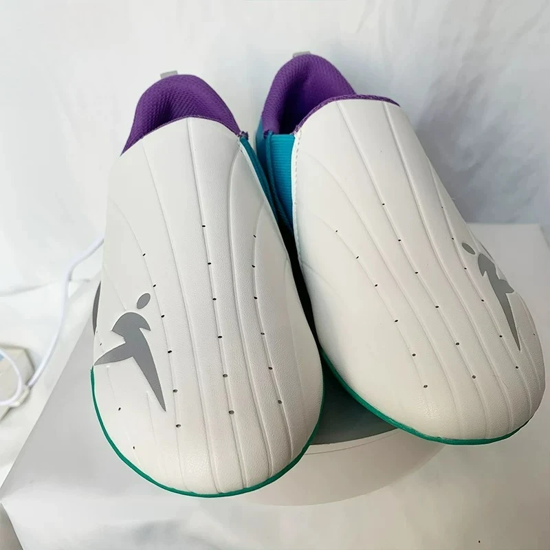 Tênis Clássico de Artes Marcia - Men Shoes Vs Women avaliação e preço