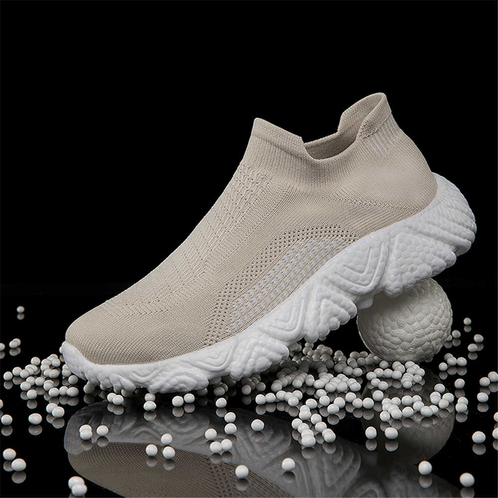 A aparência de forma plana aum - Men Shoes Runners avaliação e preço